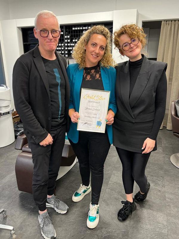 calligraphy Cut GoldStar Zertifizierung – Friseursalon Lela & Yvonne in München