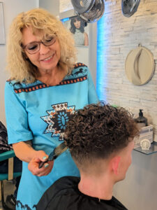 Beach Waves Dauerwelle – natürlich und lässig.
