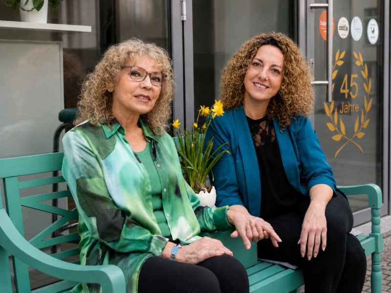 556A5809_small Familiengeführter Friseursalon in München: Lela & Yvonne